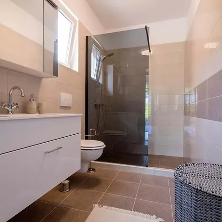 Case de vacanță Silente