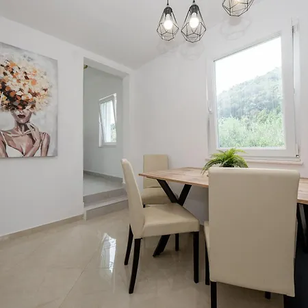 Silente * Supetarska Draga